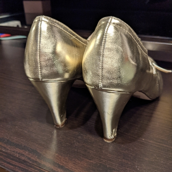 Gold Mary Jane's by Cambridge Select - Picture 6 of 7